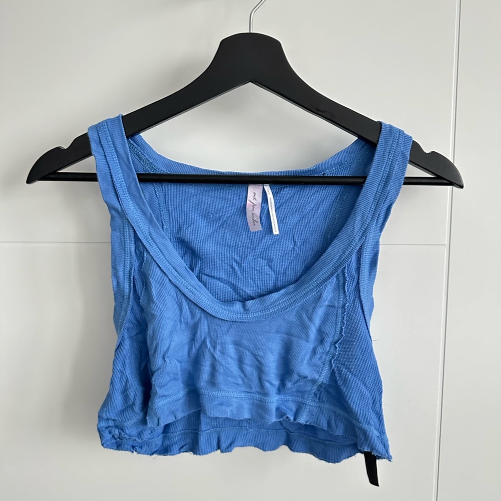 urban outfitters cropped tank